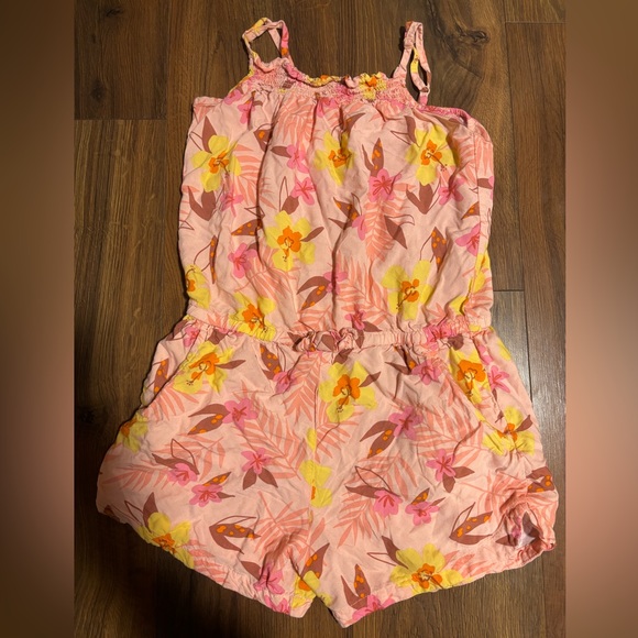 Cat & Jack Other - Cat & Jack Girls’ Sleeveless Printed Romper - Peach L
